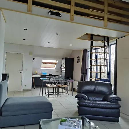 Durbuy, Ses Ruelles Pittoresques, 2eme Etape דירה