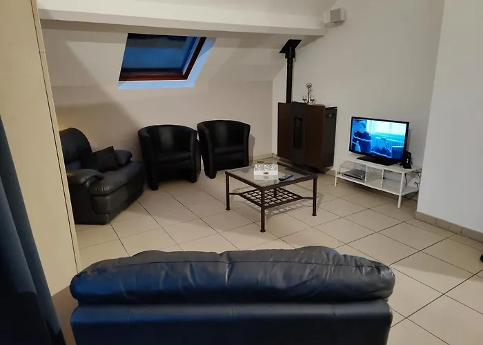 Apartment Durbuy, Ses Ruelles Pittoresques, 2eme Etape *